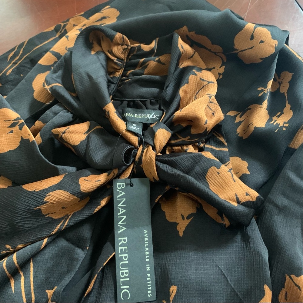 NWT Banana Republic floral jumpsuit, size 8 - Picture 8 of 9